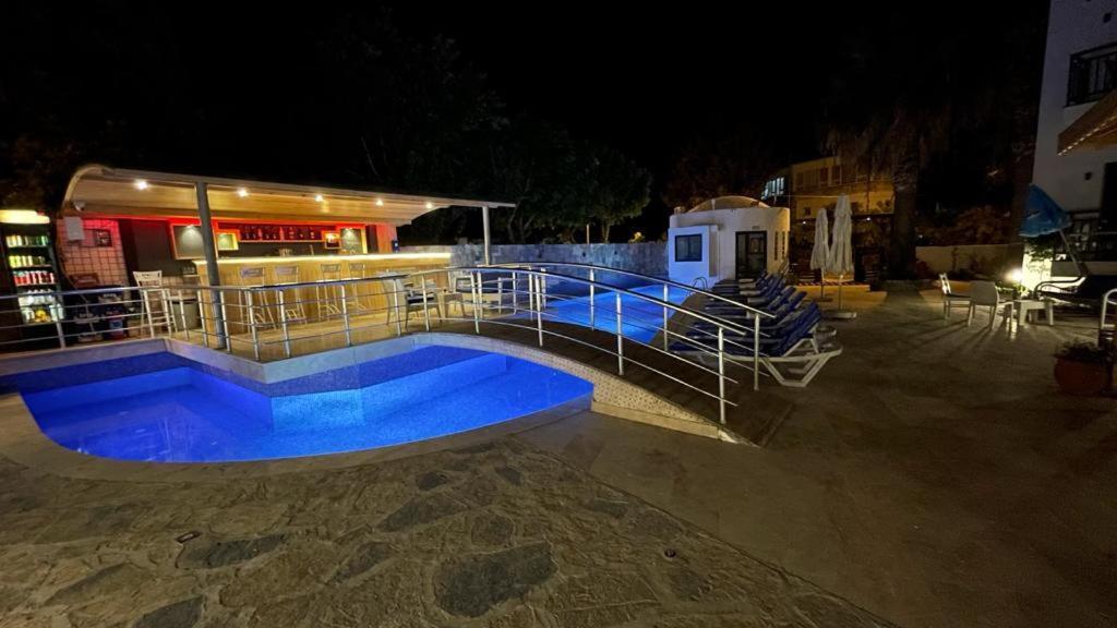 Orion Hotel Bitez Exteriör bild